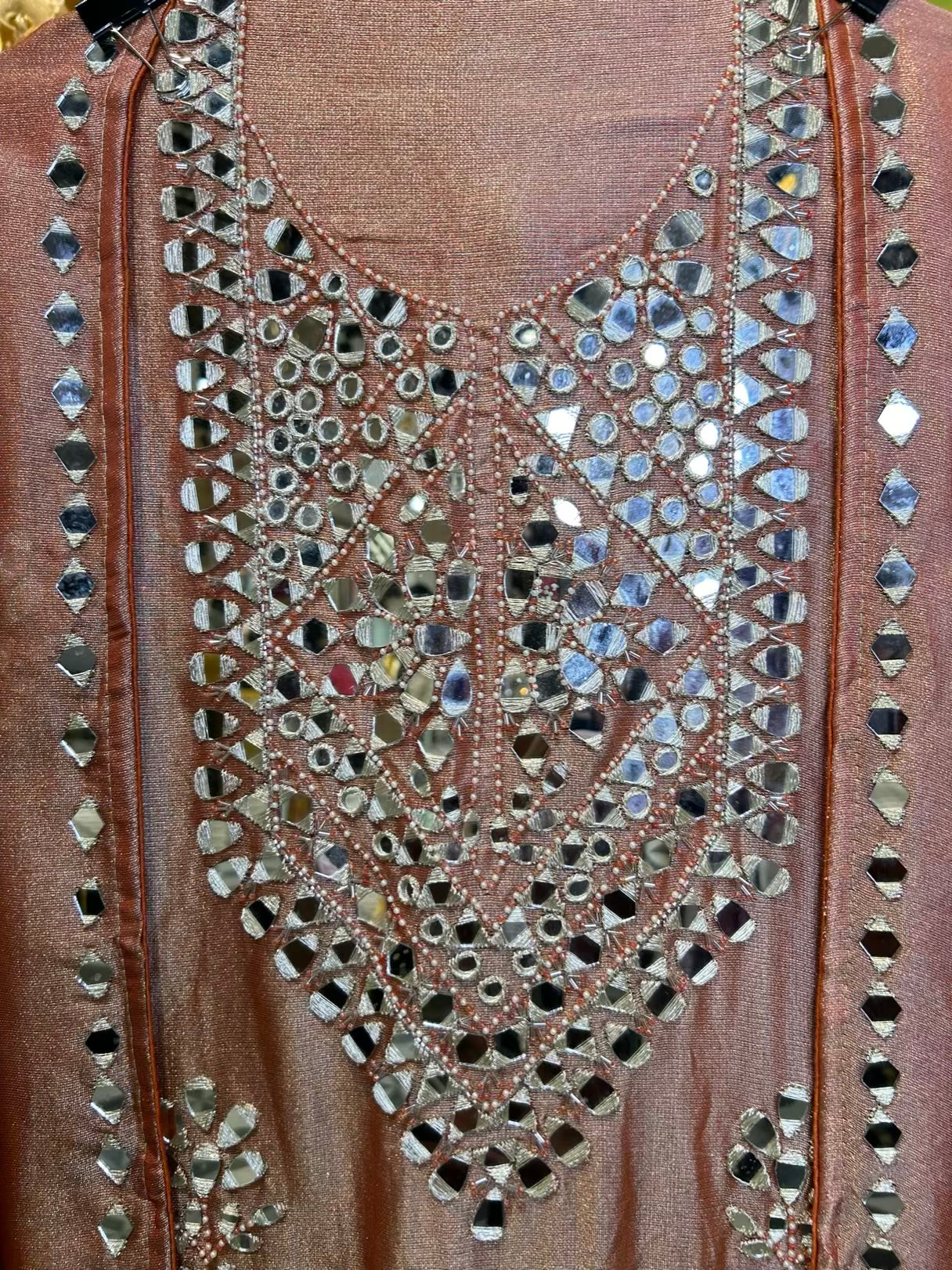 Aaina-e-Noor (Rust)
