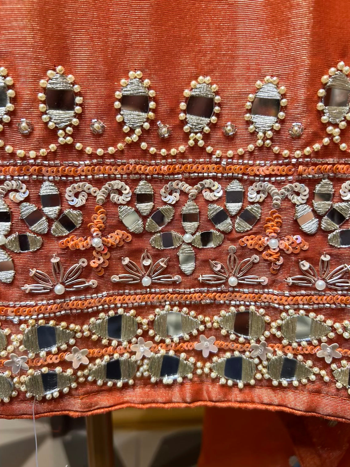 Ruh-e-Chamak (Rust)