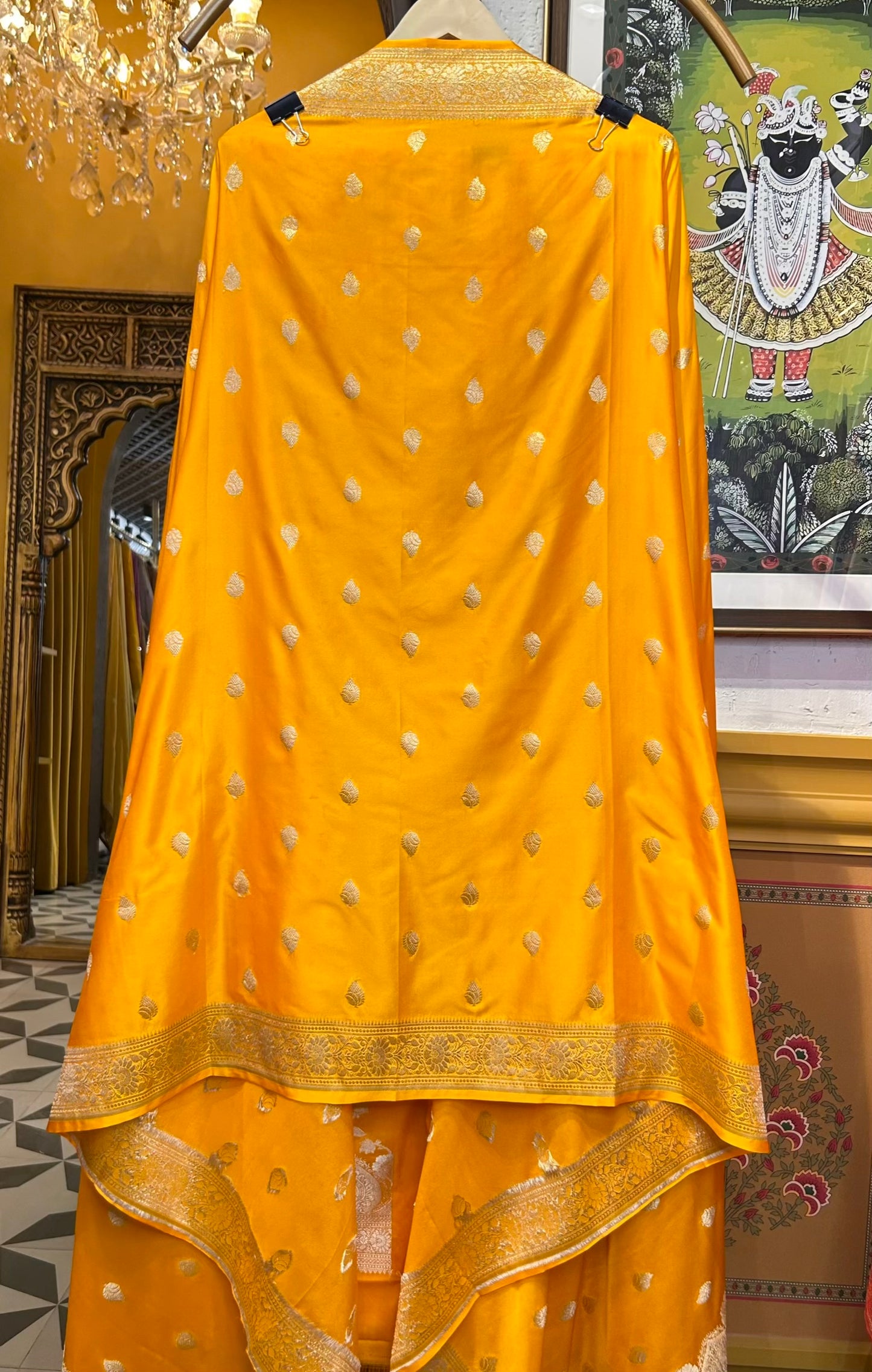 Zarposh Banarasi Suit (Yellow)