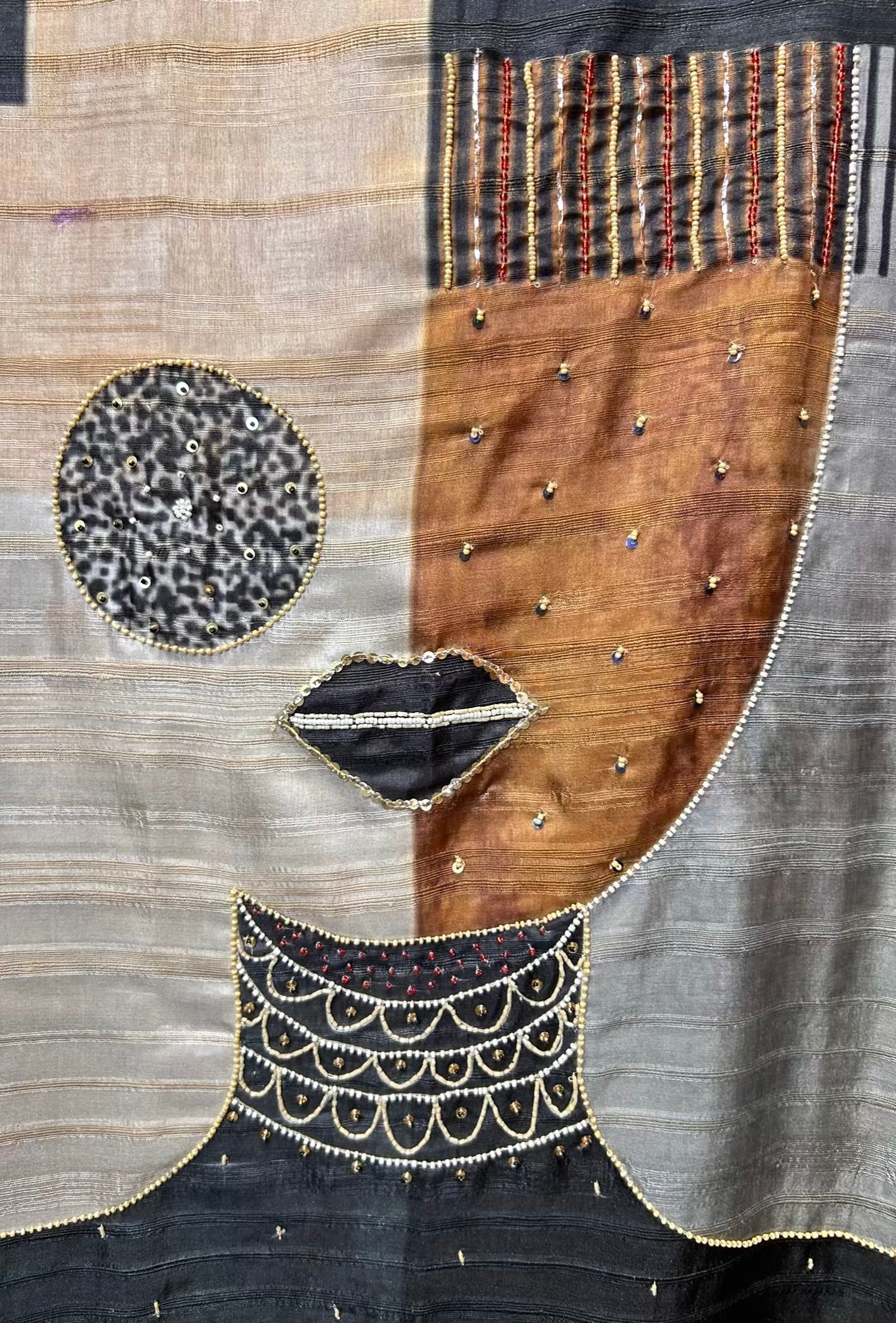 Adaa-e-Zareen (Grey & Ivory)