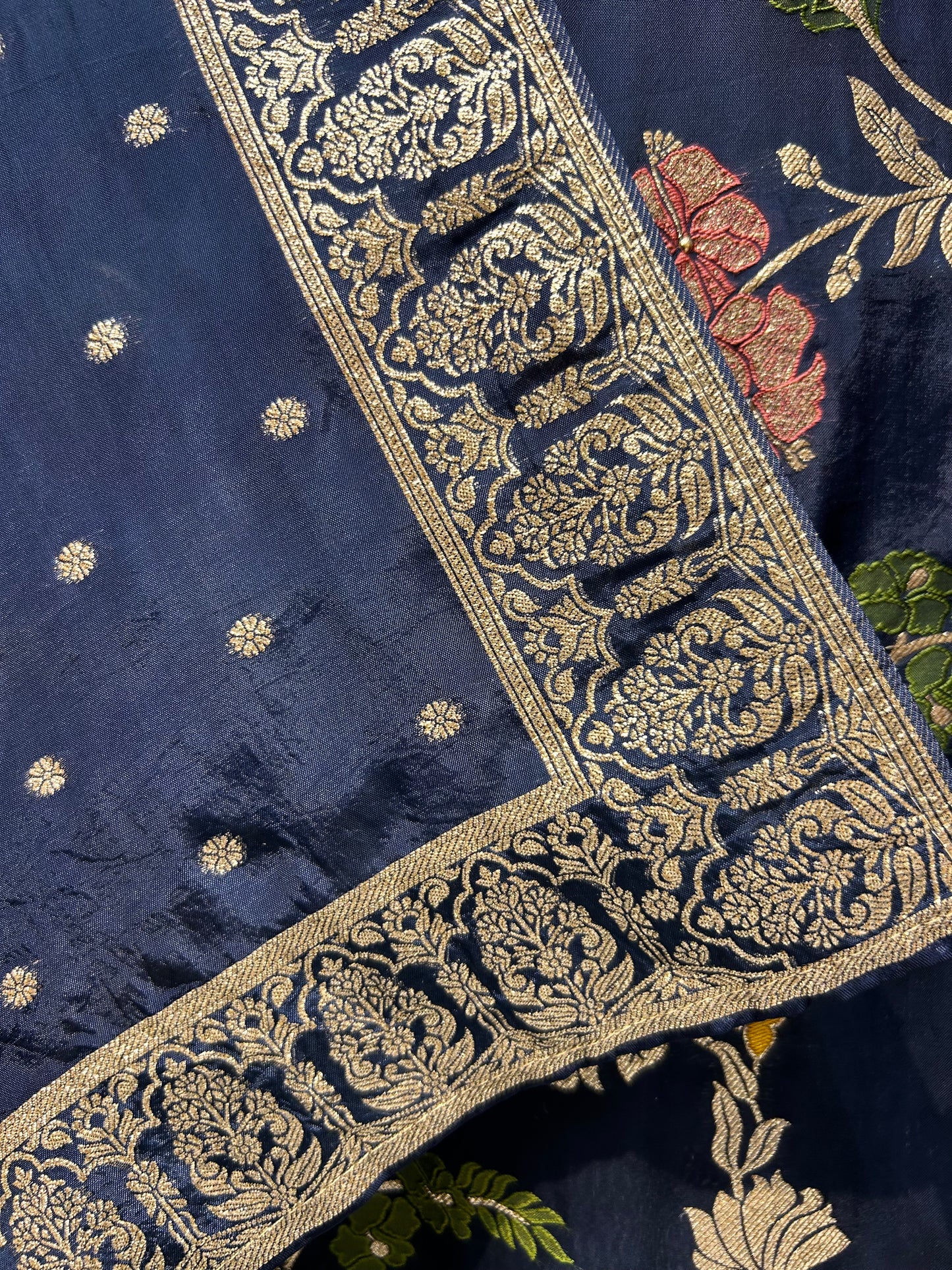 Nooran Kashi Suit