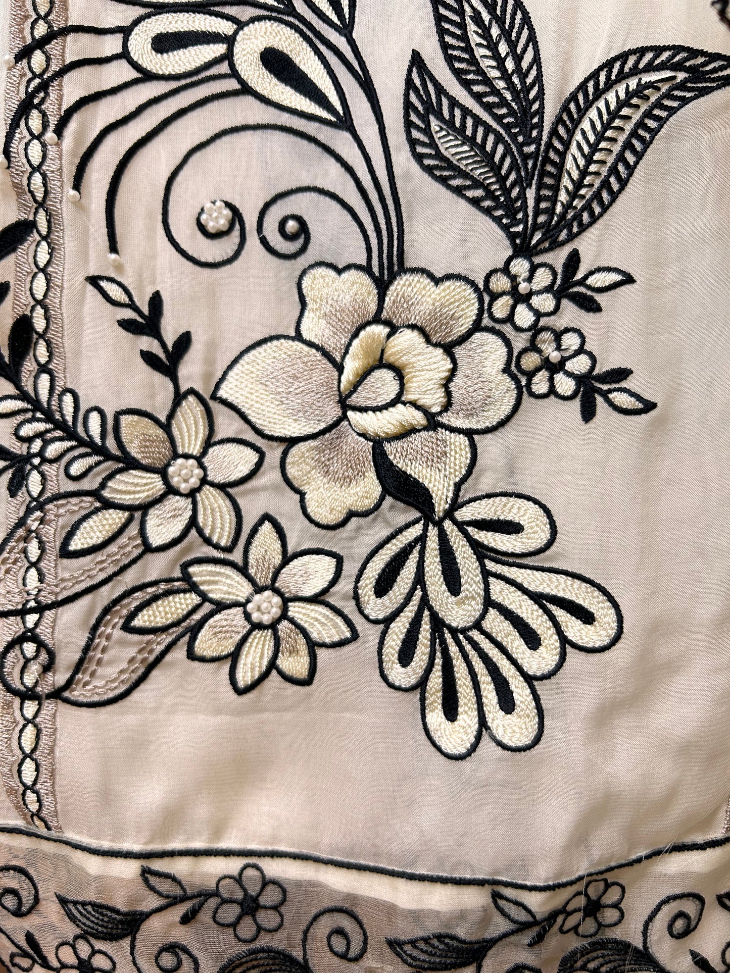 Viraahi Organza Suit (Ivory)