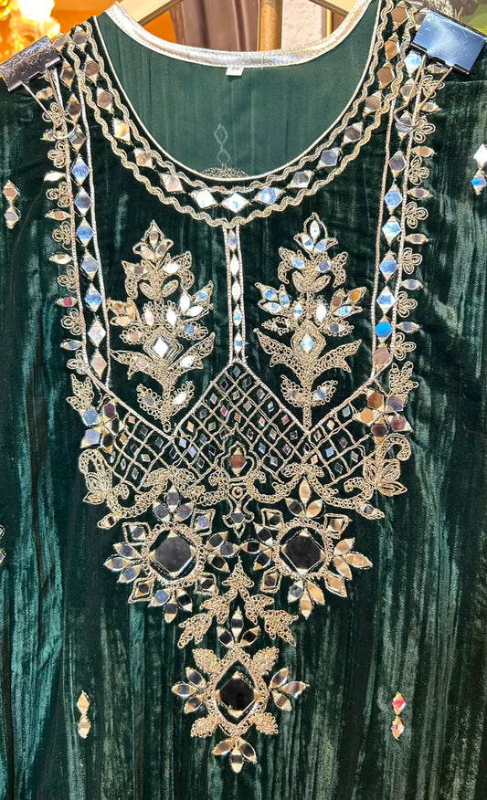 Shahnoor Velvet Slit Dress (Green)