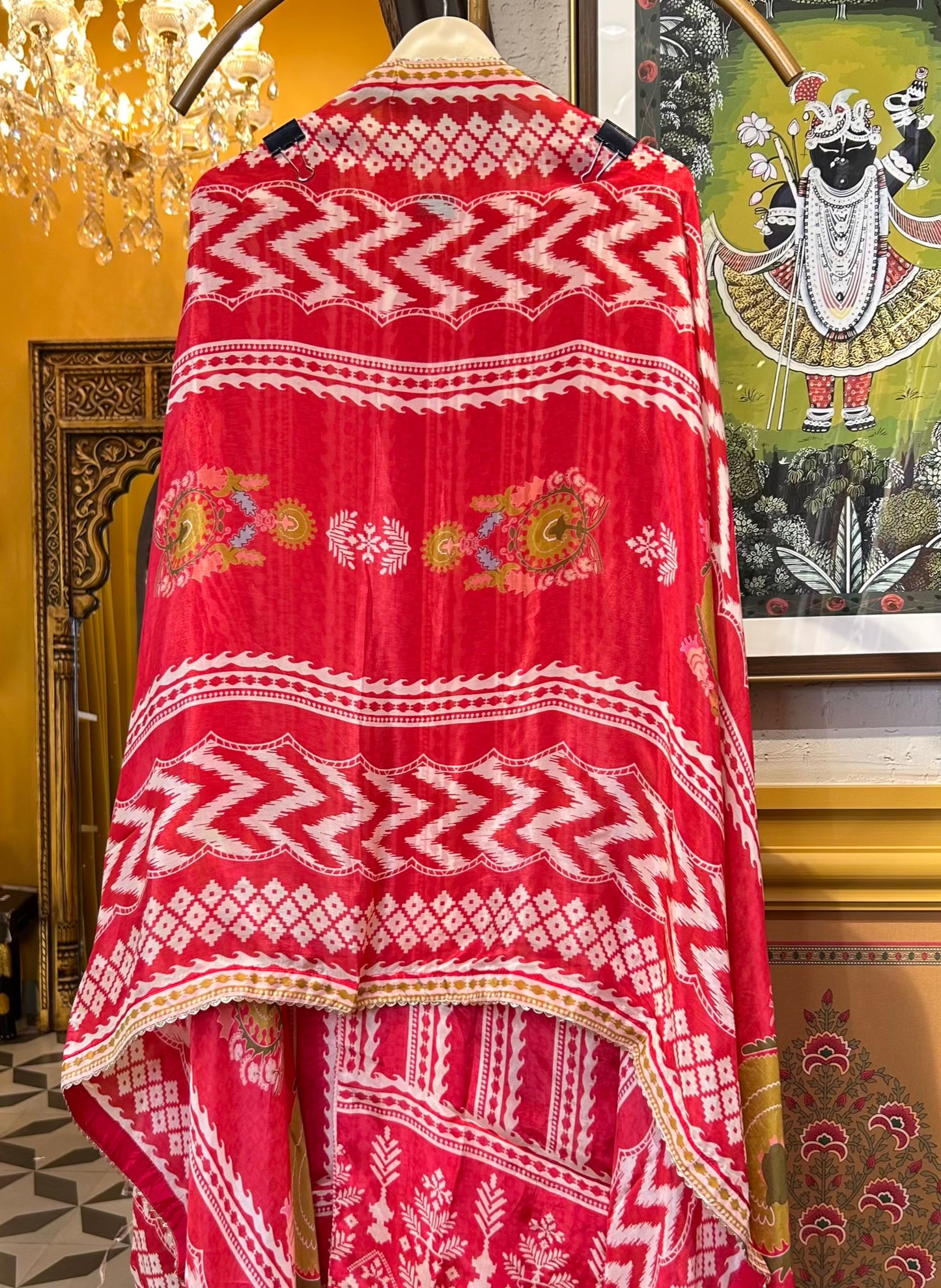 Tasveer-e-Noor (Red)