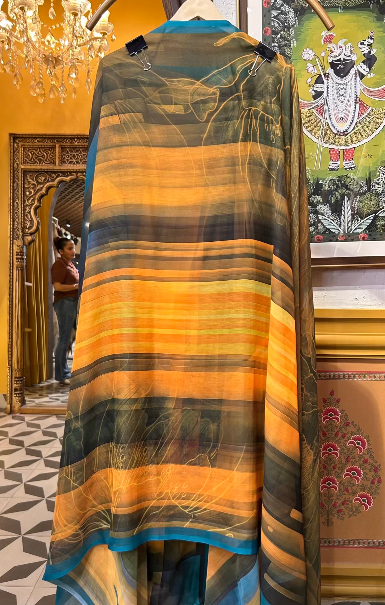 Nayira Crepe Suit (Yellow)