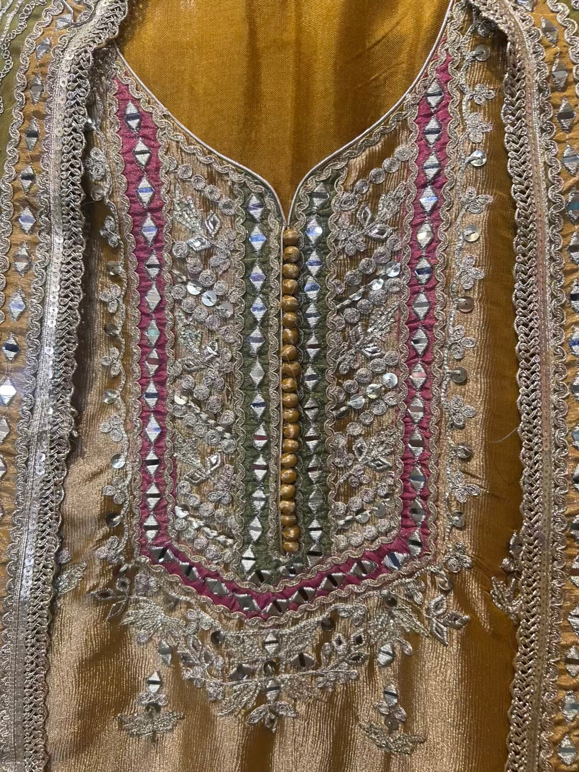 Rehmat-é-Noor Suit (Mustard)