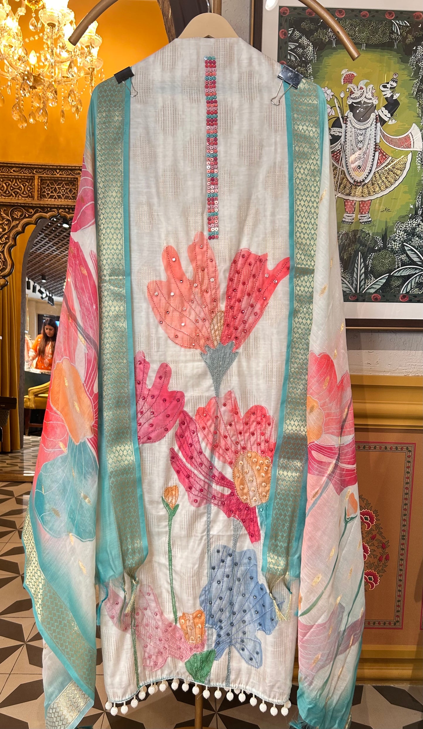 Inaaya Linen Printed Suit