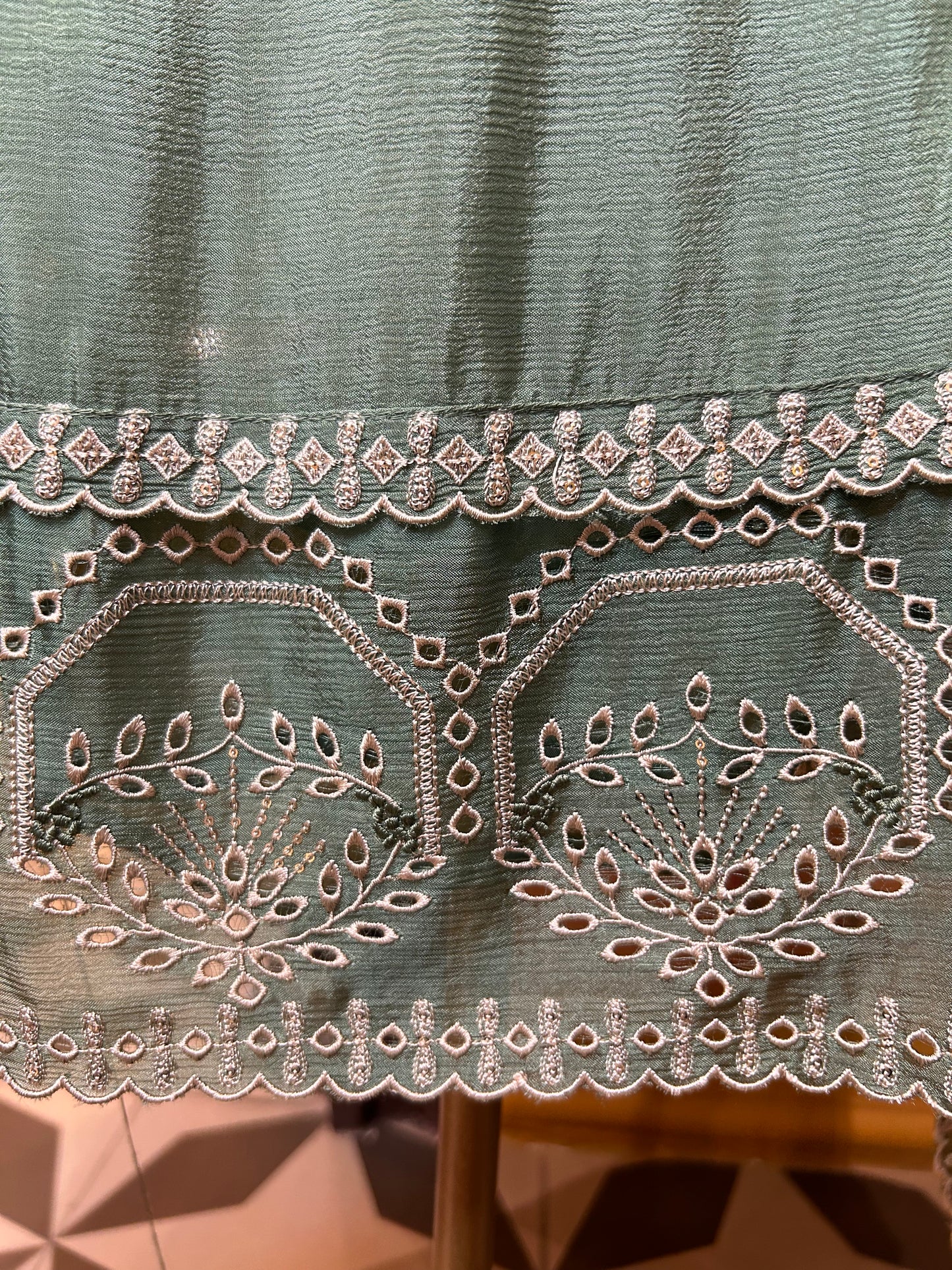 Falak Chinnon suit(Green)