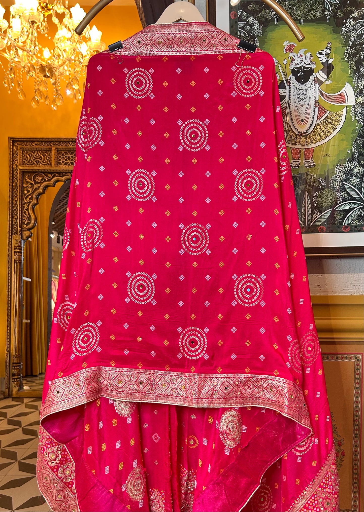 Nazakat in Banarasi Muslin suit(Pink)