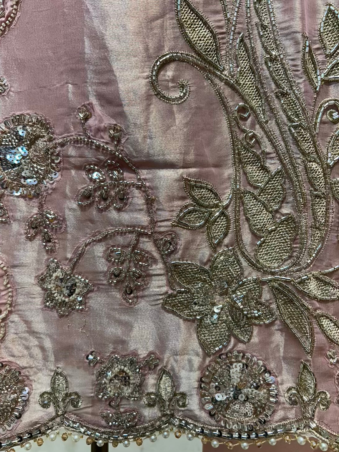 Zehraani Haathkaar Organza Suit (Peach)