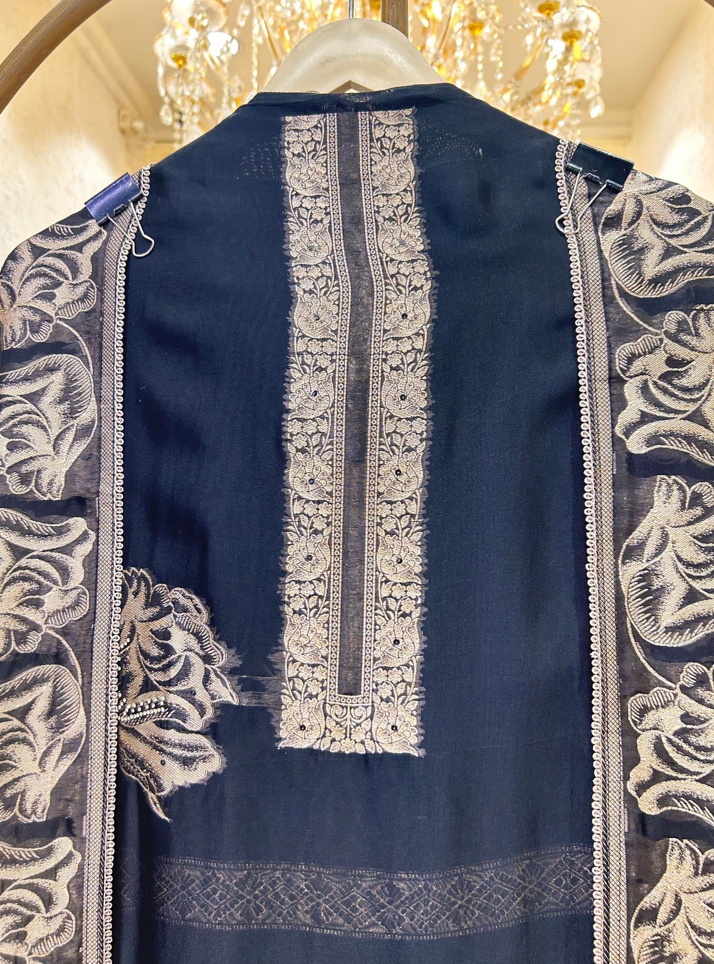 Gauhar Kashi Suit