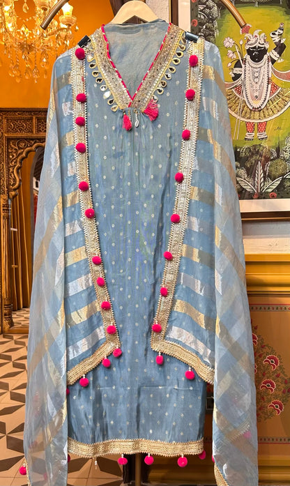 Mehvaira Organza Suit (Blue)