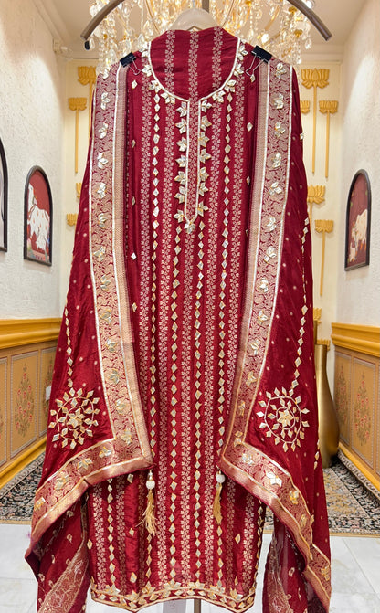 Zarbaft Suit