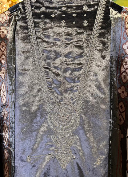 Zarveen Velvet Suit (Silver Grey)
