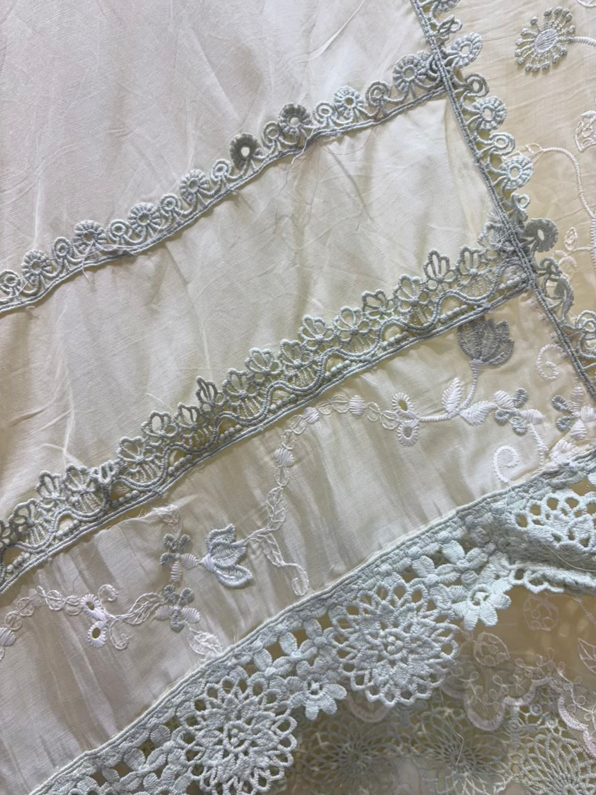 Roselle Crochet Chanderi Suit