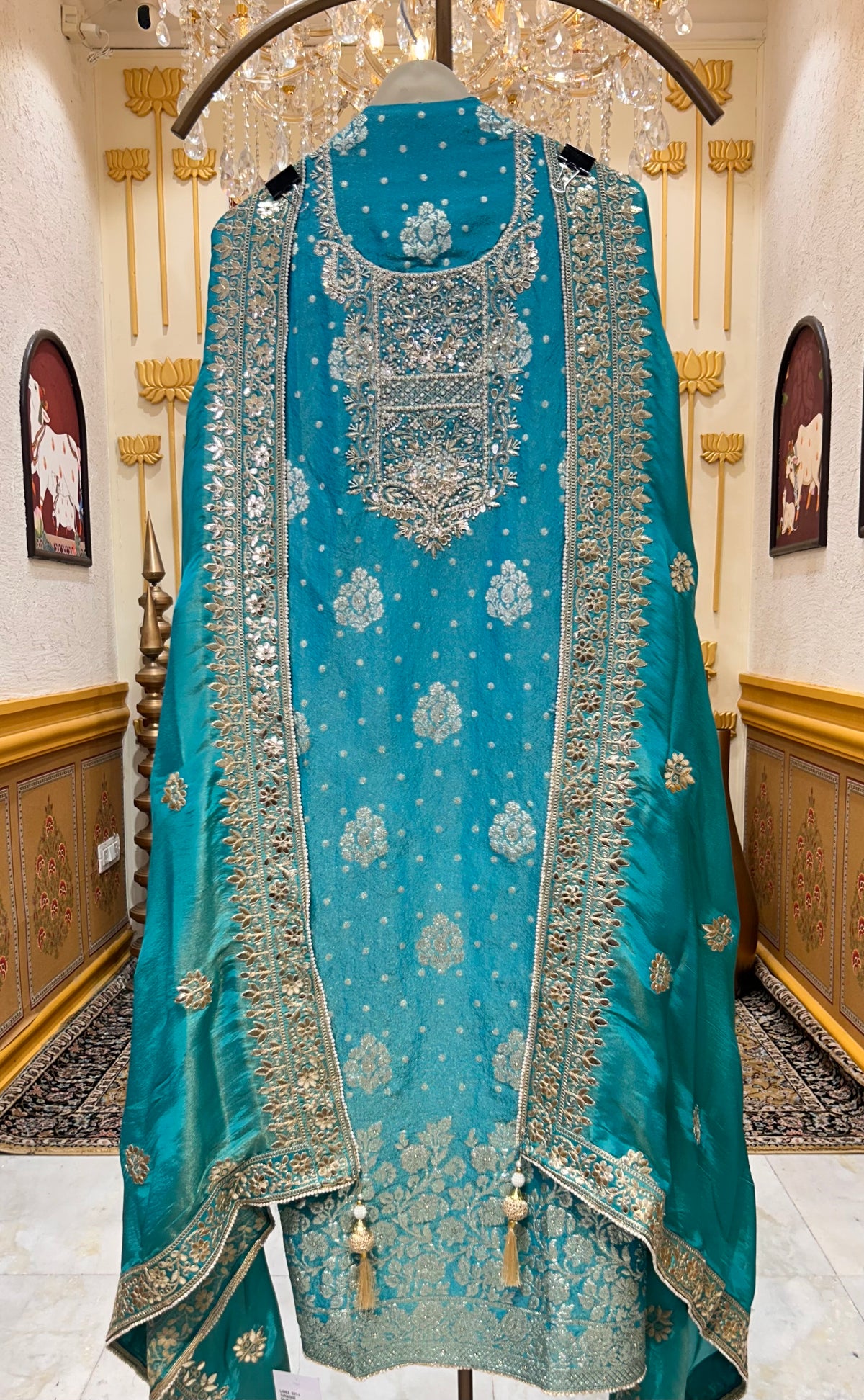 Mehtaab Banarasi Suit