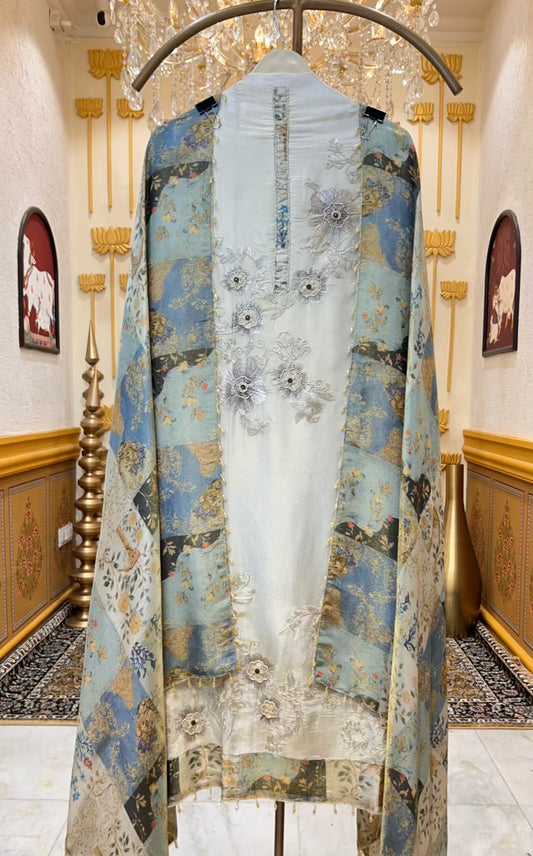 Zehryn Cutdana Zari Organza Suit