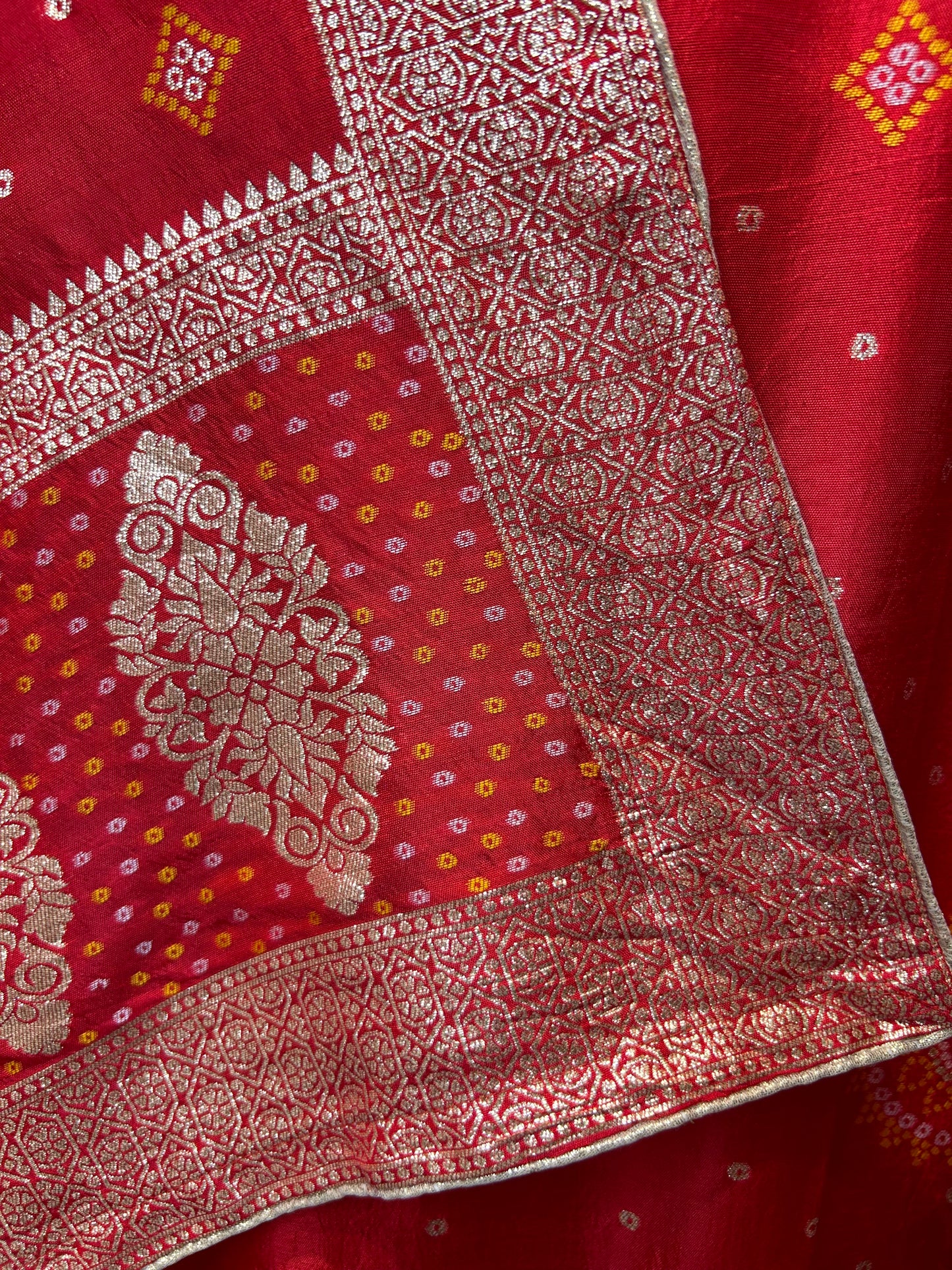 Bandhej-e-Noor (Red)