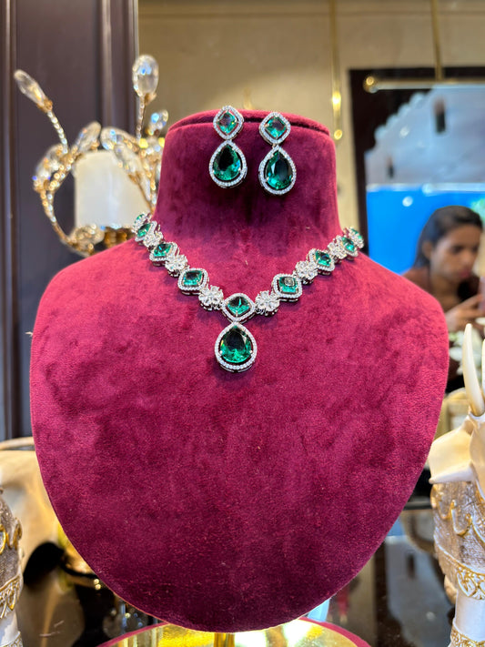 Arwina Diamond Set (Green)