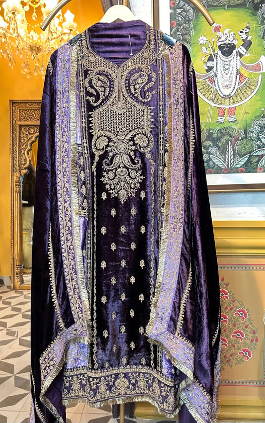 Zarfeen Velvet Suit