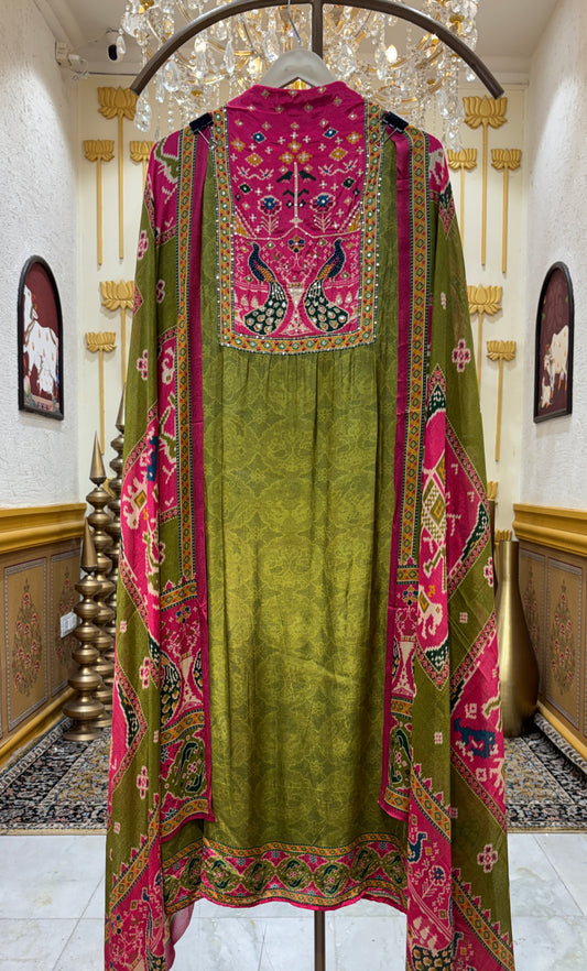 Rangrez Étoile Suit