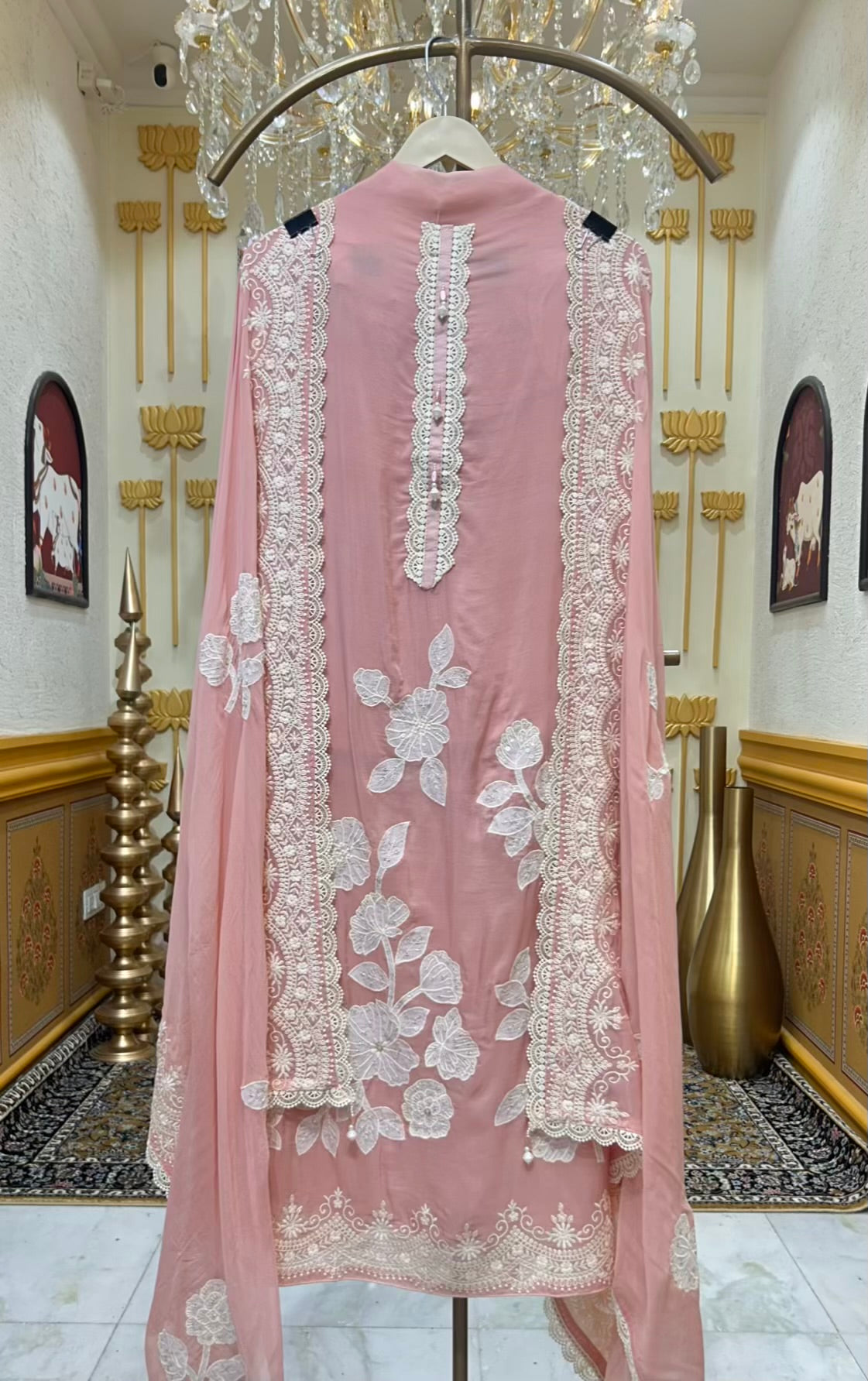 Aarifa Naqsh Organza Suit (Peach)
