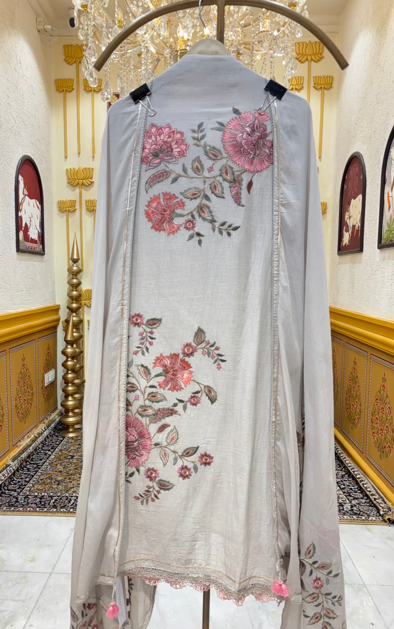 Veda Linen Zari Suit
