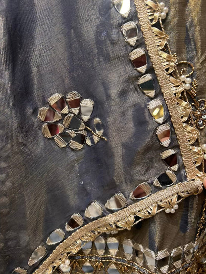 Ruhaysha-é-Noor (Blue)