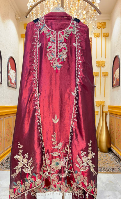 Sunehri Noor Organza Suit
