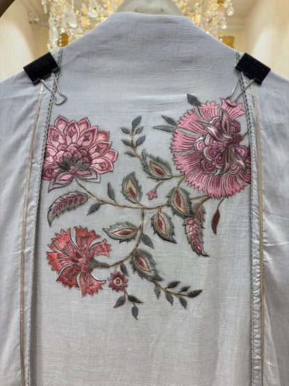 Veda Linen Zari Suit