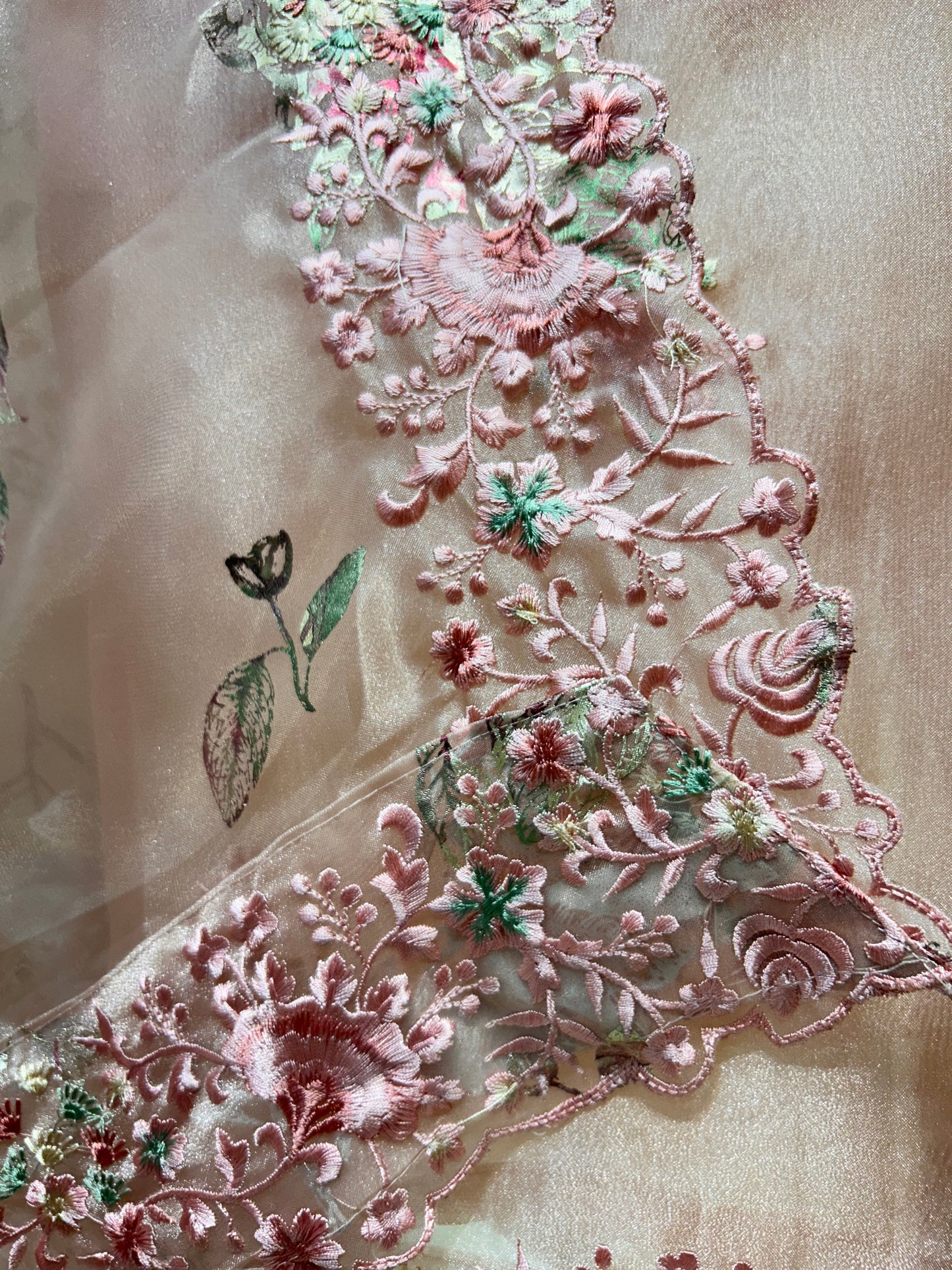 Husna Threadcrafted Suit (Pink)