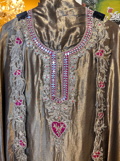 Hayat-e-Noor (Beige)