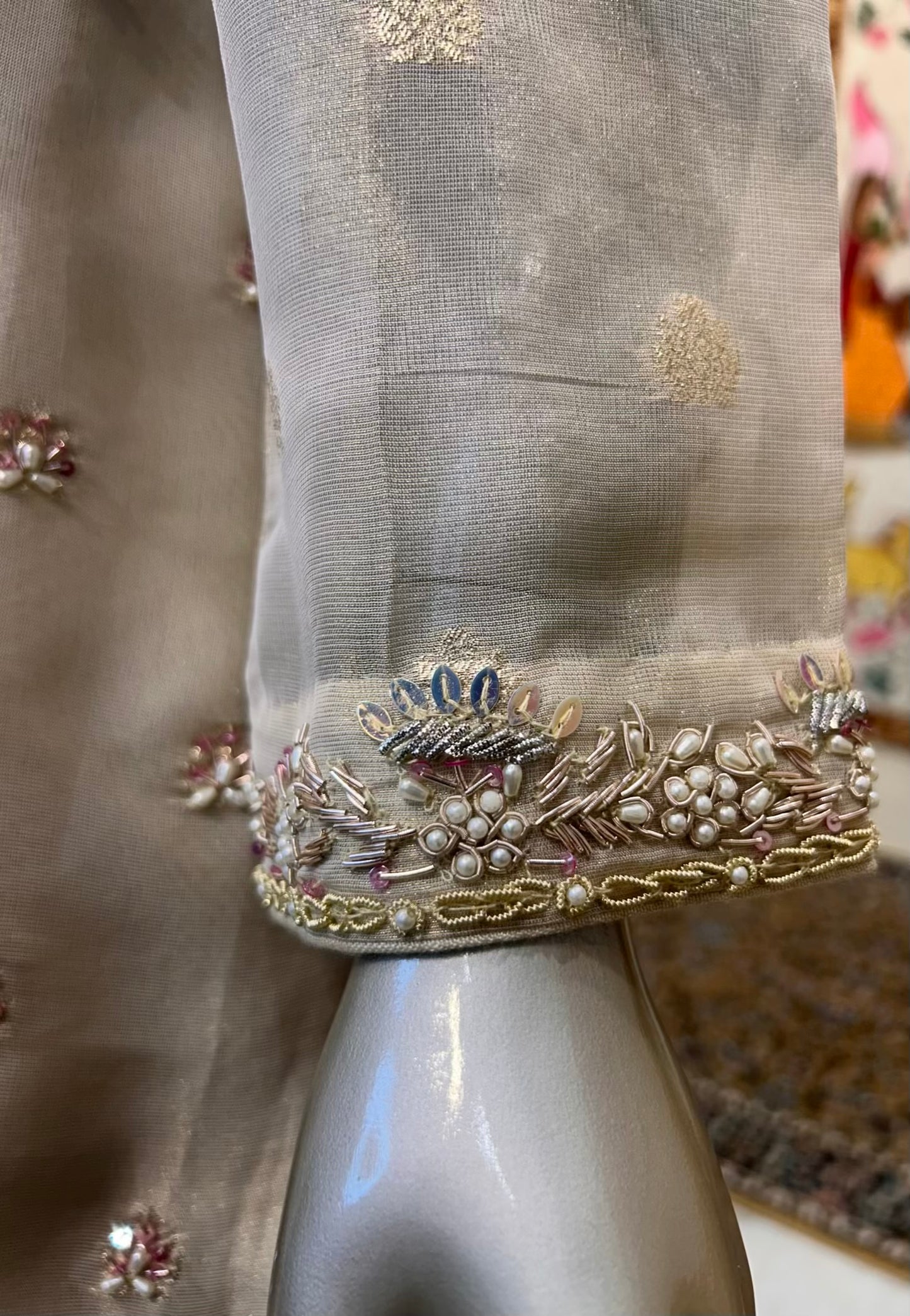 Mehrisha Banarasi Bloom Set
