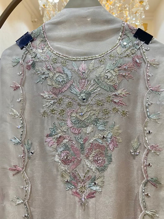 Iraaya Gota Aaina Suit