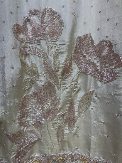 Noorvya Cutdana Suit