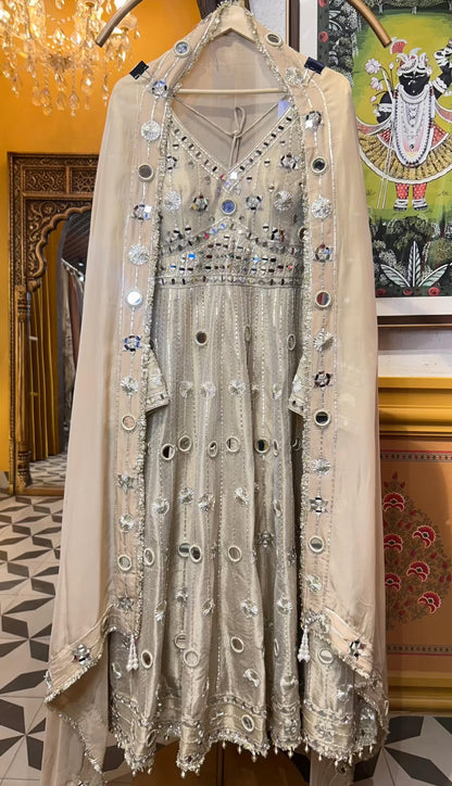 Zimal-é-Noor Anarkali