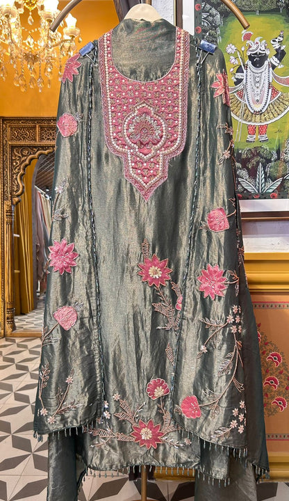 Fariha-é-Noor (Green)