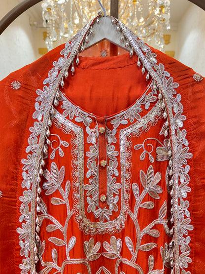 Gulnaar Afreen Gharara Set