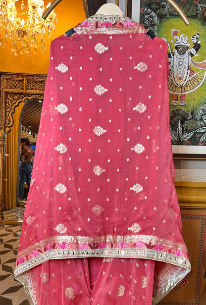 Ziya-e-Naaz (Rust)