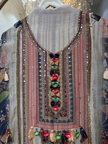 Iraaya Pure Mul Suit