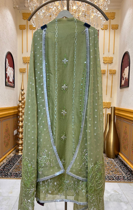 Ruhmeira Adaa Suit (Parrot Green)