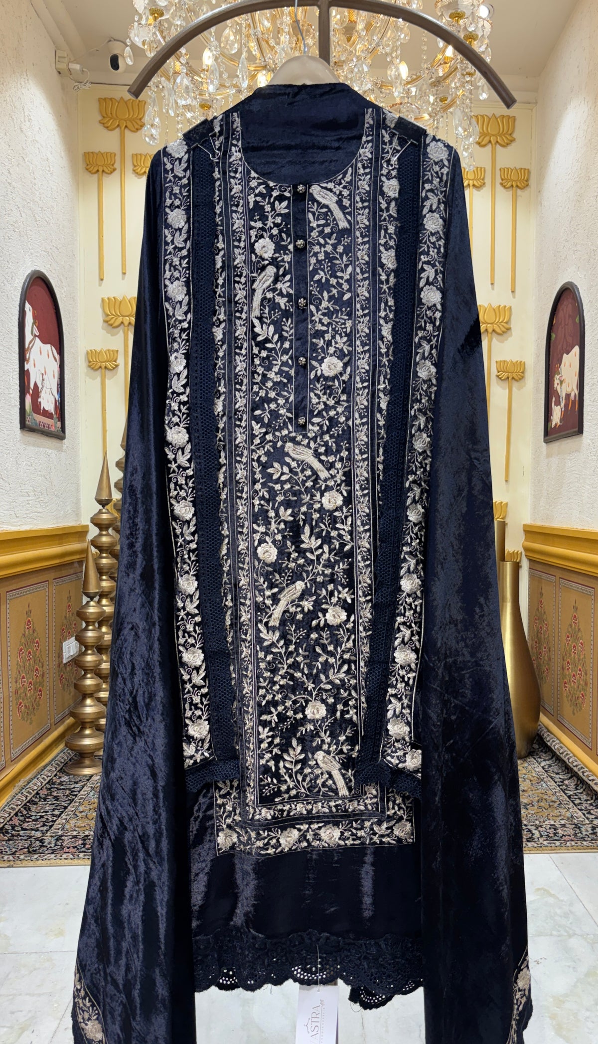Zarvelvet Royale Suit