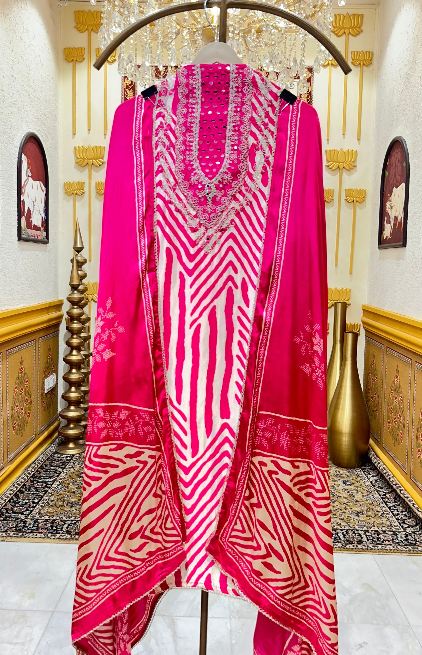 Raunaq Gajji Suit