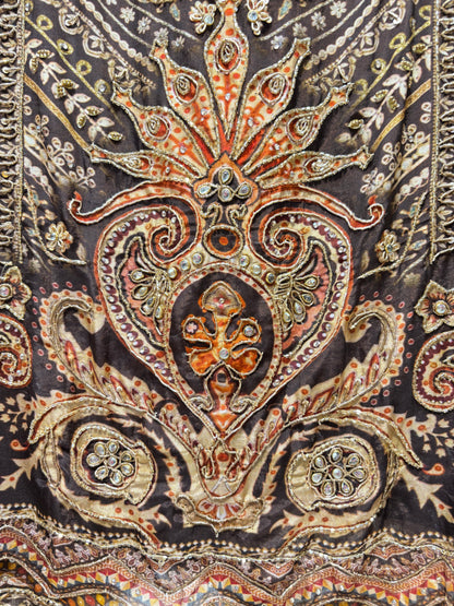 Noor-e-Kundan Suit