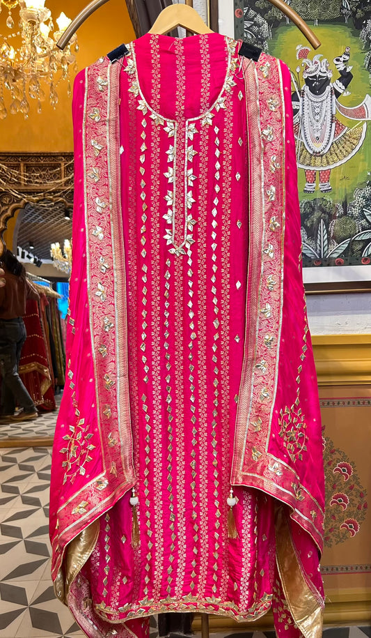 Gota-e-Zar (Magenta)