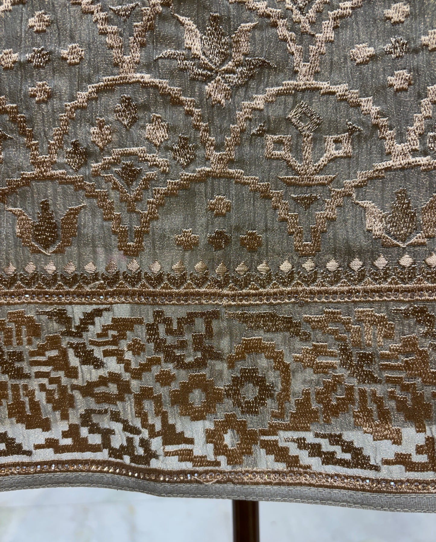 Zareen Zari Tissue Suit