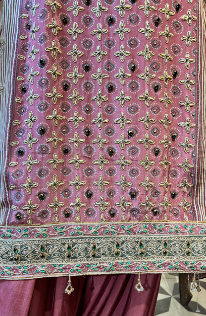 Zivanya Pakistani Suit