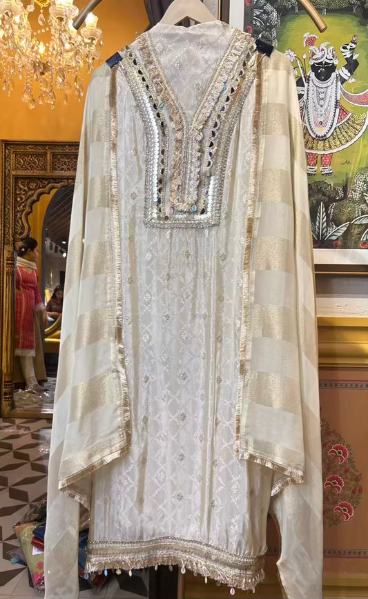 Zarqash-e-Noor