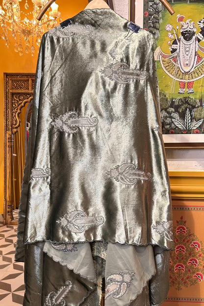 Zarqaa Velvet Suit (Green)