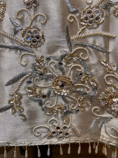 Sunehri Saaye Suit
